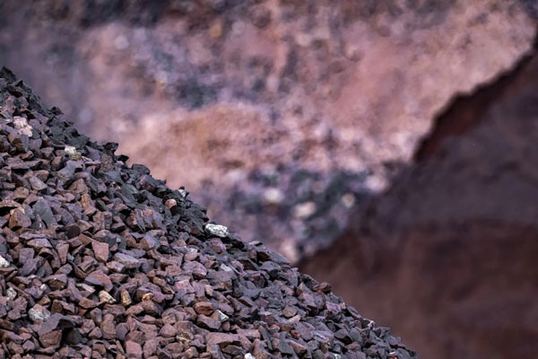 بوکسیت Bauxite چیست و کاربرد آن در صنایع مختلف